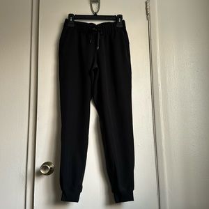 Lululemon Mid-Rise Jogger Pant size 4